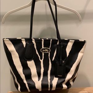 Coach Zebra print Full Zip Tote